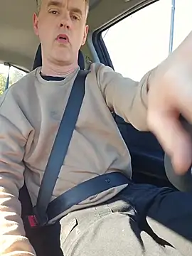 Hectorthyssen1 online show from April 22, 2026, 2:51 pm