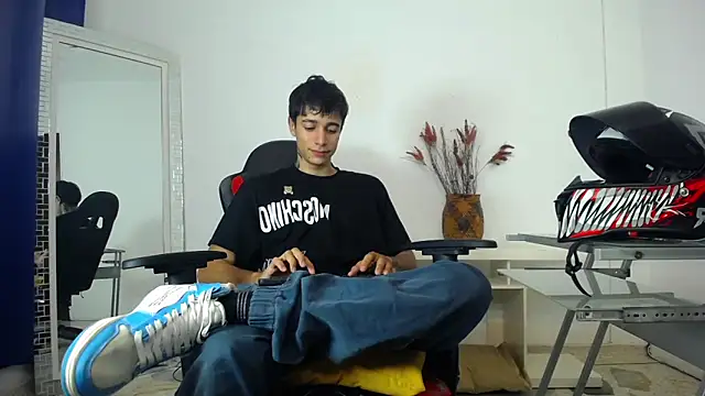 Zacktk7 online show from January 21, 2025, 8:32 pm