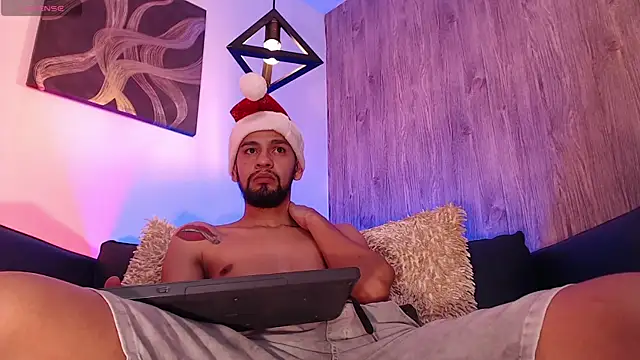 Snapshot of Bedobigcock chatting on December 13, 2024, 2:10 am Bedobigcock online show from December 13, 2024, 2:10 am