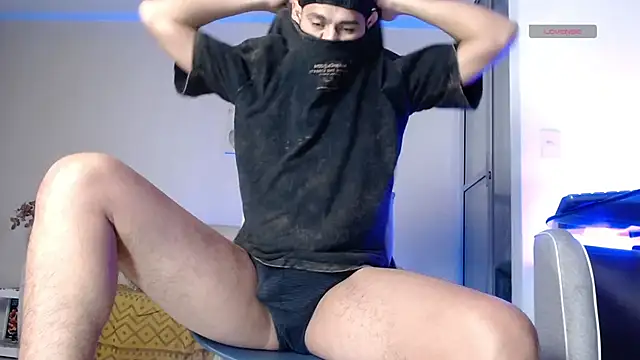 Snapshot of Bedobigcock chatting on November 13, 2025, 12:31 am Bedobigcock online show from November 13, 2025, 12:31 am