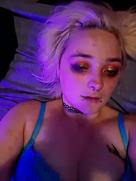 IzanamiNova online show from February 3, 2025, 6:24 am