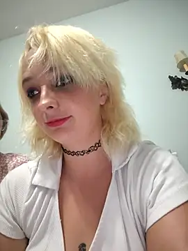 IzanamiNova online show from July 27, 2026, 4:03 pm