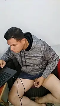 miketripi420 online show from November 20, 2025, 3:18 am