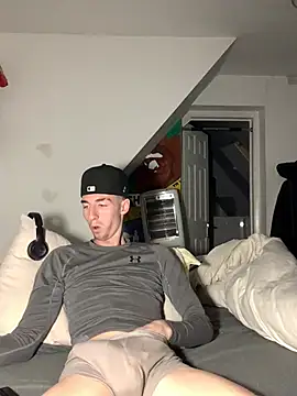 MikesWood21 online show from January 22, 2025, 2:26 am