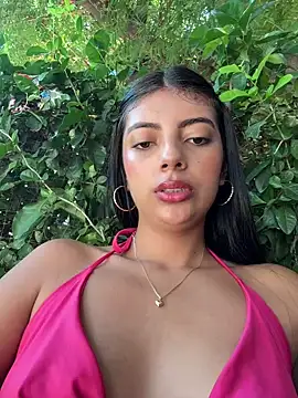 Snapshot of Baby_Niels chatting on January 19, 2025, 4:14 pm Baby Niels online show from January 19, 2025, 4:14 pm