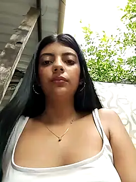 Snapshot of Baby_Niels chatting on February 6, 2025, 9:49 pm Baby Niels online show from February 6, 2025, 9:49 pm