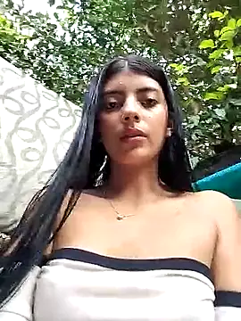 Snapshot of Baby_Niels chatting on February 12, 2025, 9:43 pm Baby Niels online show from February 12, 2025, 9:43 pm