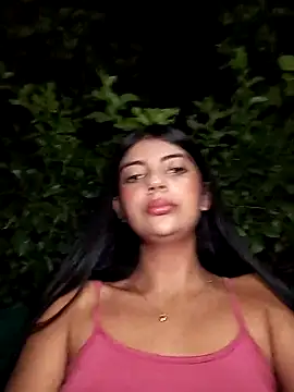 Snapshot of Baby_Niels chatting on February 15, 2025, 2:58 am Baby Niels online show from February 15, 2025, 2:58 am