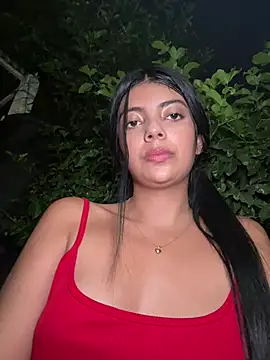 Snapshot of Baby_Niels chatting on February 21, 2025, 11:32 pm Baby Niels online show from February 21, 2025, 11:32 pm