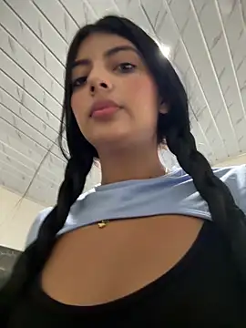 Snapshot of Baby_Niels chatting on March 4, 2025, 3:59 pm Baby Niels online show from March 4, 2025, 3:59 pm