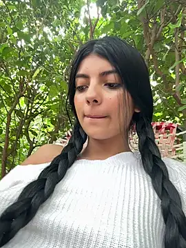 Snapshot of Baby_Niels chatting on March 14, 2025, 2:41 pm Baby Niels online show from March 14, 2025, 2:41 pm