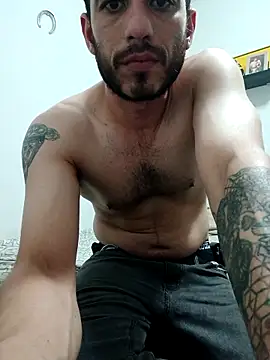 Snapshot of jhonyhot9292 chatting on October 25, 2025, 1:35 am jhonyhot9292 online show from October 25, 2025, 1:35 am