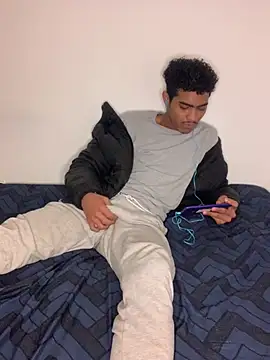 Ryan-hot online show from December 14, 2024, 2:45 am