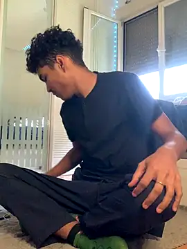 Ryan-hot online show from September 30, 2025, 3:50 pm