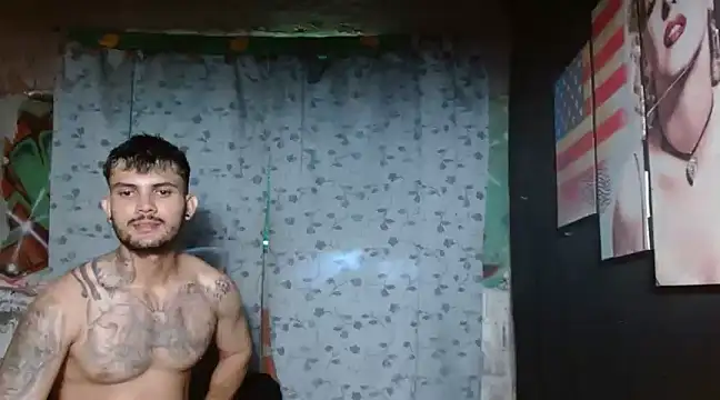 Snapshot of carlos_boosx chatting on December 7, 2024, 2:46 pm carlos boosx online show from December 7, 2024, 2:46 pm