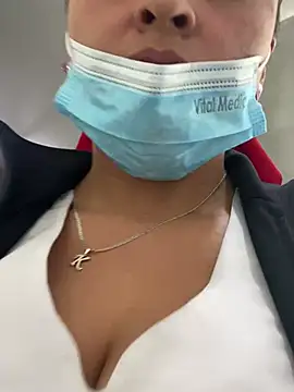 Keittly  online show from January 18, 2025, 7:15 pm