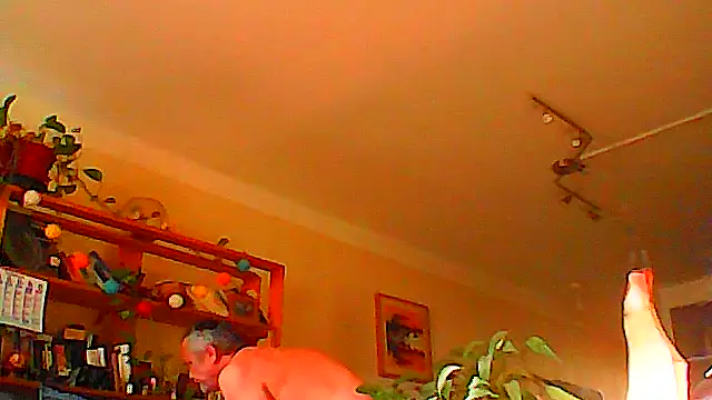 Snapshot of GayPourToi chatting on April 29, 2026, 6:39 am GayPourToi online show from April 29, 2026, 6:39 am
