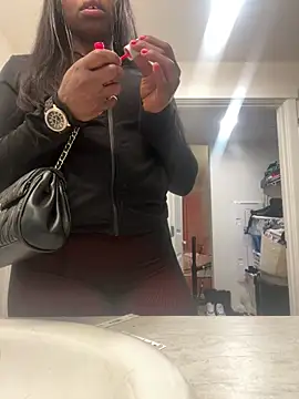 Snapshot of Alexkapriii3 chatting on January 19, 2026, 2:04 am Alexkapriii3 online show from January 19, 2026, 2:04 am