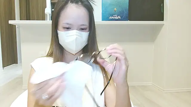  hina chan  online show from October 16, 2025, 3:02 pm