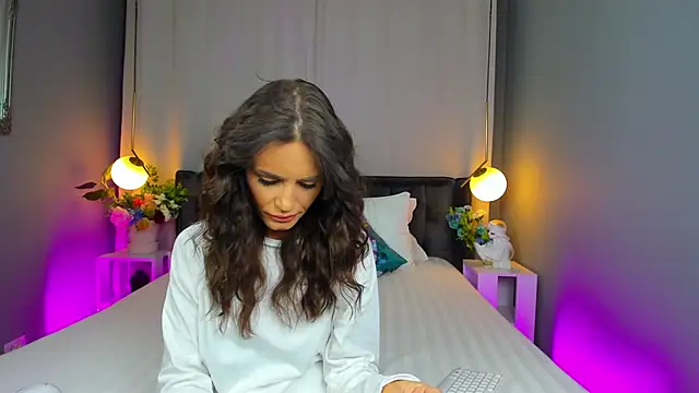 CarlaWhite online show from October 2, 2025, 3:35 am