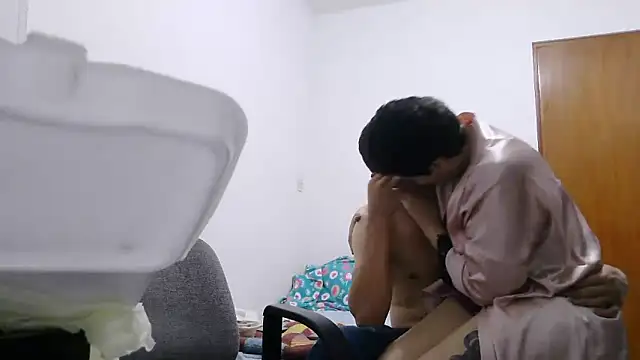 Snapshot of luxandracon23 chatting on February 14, 2026, 11:12 pm luxandracon23 online show from February 14, 2026, 11:12 pm