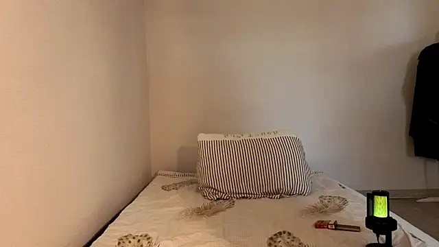 Aria Blisss online show from July 20, 2026, 12:14 am