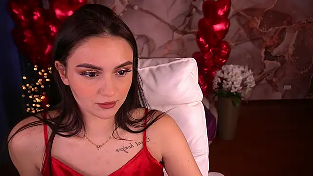 Snapshot of MilashaLovely chatting on February 21, 2025, 1:33 pm MilashaLovely online show from February 21, 2025, 1:33 pm