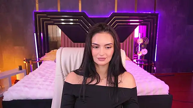 Snapshot of MilashaLovely chatting on November 7, 2025, 2:06 pm MilashaLovely online show from November 7, 2025, 2:06 pm