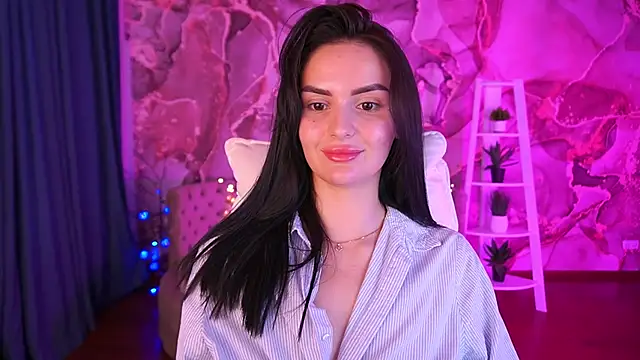 Snapshot of MilashaLovely chatting on November 18, 2025, 7:35 am MilashaLovely online show from November 18, 2025, 7:35 am