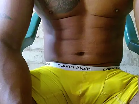 fernandez latinblackk online show from September 13, 2025, 4:29 pm