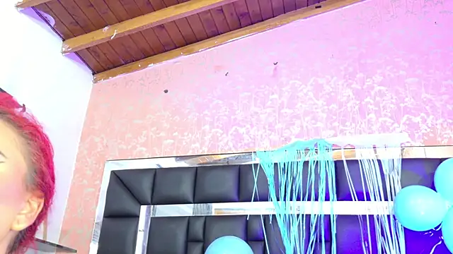 Sofia martiin online show from September 25, 2025, 3:10 am