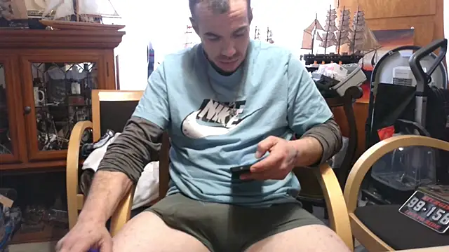 Snapshot of ScubaStevex chatting on February 13, 2026, 12:56 pm ScubaStevex online show from February 13, 2026, 12:56 pm