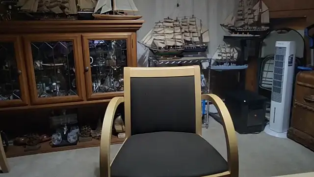 ScubaStevex online show from April 10, 2026, 5:23 am