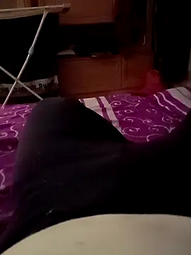 ich411983 online show from October 19, 2025, 7:47 pm