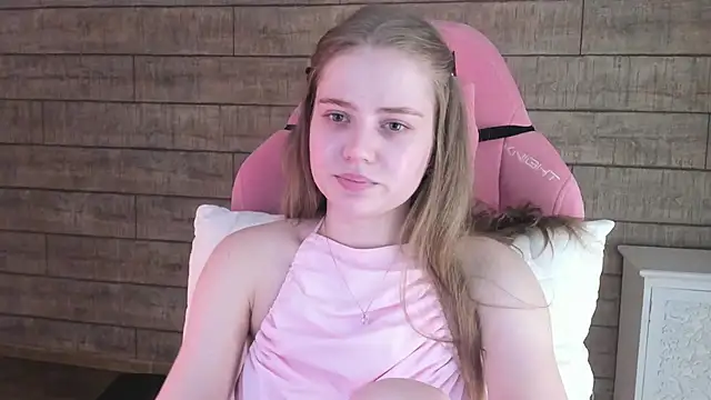 Snapshot of SelinSwarovski chatting on April 30, 2026, 8:57 pm SelinSwarovski online show from April 30, 2026, 8:57 pm