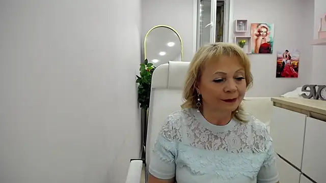 Snapshot of Milla_Cutie18 chatting on May 22, 2026, 4:41 am Milla Cutie18 online show from May 22, 2026, 4:41 am