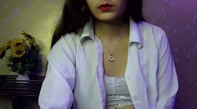 Snapshot of sonam_love- chatting on January 7, 2025, 3:44 pm sonam love- online show from January 7, 2025, 3:44 pm