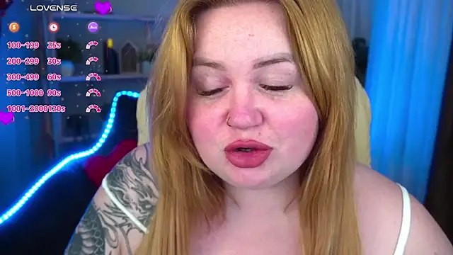 ZaraReignn online show from March 12, 2025, 9:03 pm