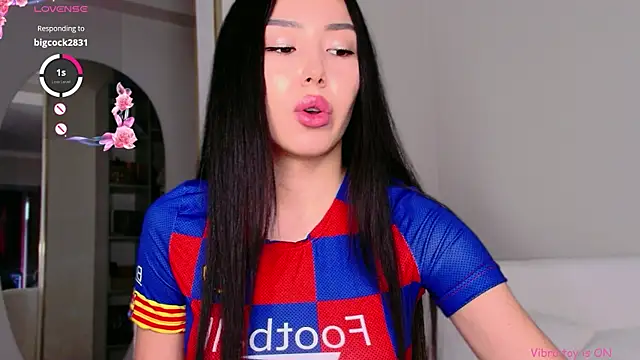 saranmia online show from November 1, 2025, 9:44 am