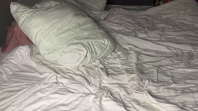 fluffy bunnyxxx online show from October 18, 2025, 8:42 pm