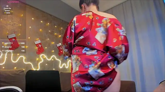 Aurora Owen online show from December 4, 2024, 11:52 am