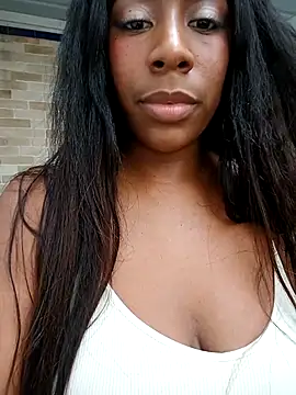 KloheCurvy online show from December 7, 2024, 8:49 pm