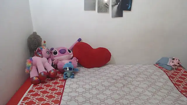 Pocahontas Princess  online show from April 26, 2026, 9:45 pm