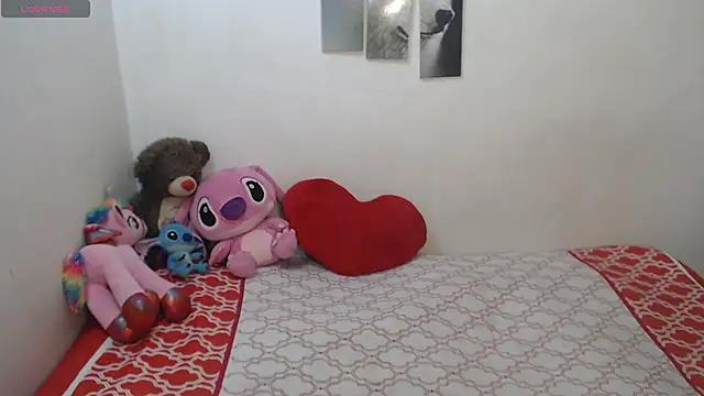 Snapshot of Pocahontas_Princess_ chatting on May 8, 2026, 3:06 pm Pocahontas Princess online show from May 8, 2026, 3:06 pm