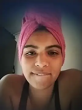 Snapshot of Pocahontas_Princess_ chatting on May 27, 2026, 9:45 pm Pocahontas Princess online show from May 27, 2026, 9:45 pm