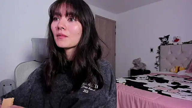 Snapshot of Sakito_Tokio chatting on October 3, 2025, 10:51 pm Sakito Tokio online show from October 3, 2025, 10:51 pm