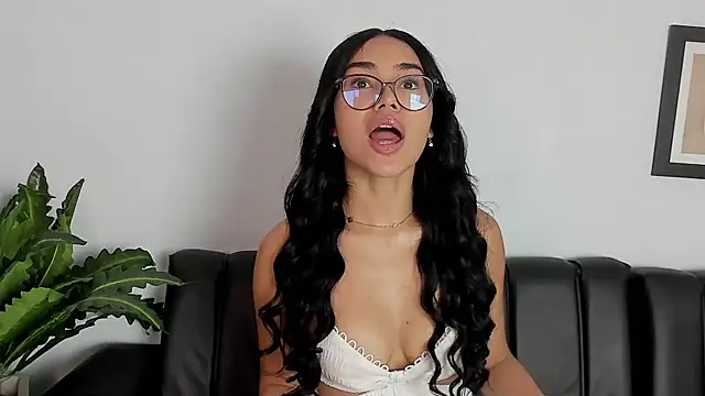 Snapshot of Mia_petite01 chatting on September 25, 2025, 10:02 pm Mia petite01 online show from September 25, 2025, 10:02 pm