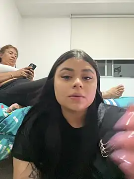 alissonfernandez  online show from January 30, 2025, 2:38 am