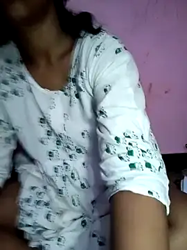 Villageammu18 online show from April 10, 2026, 5:39 pm