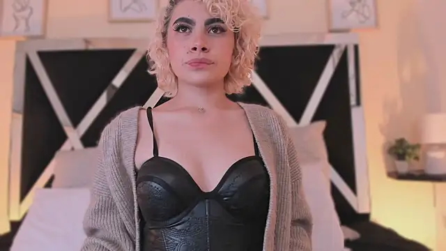 Snapshot of marian_pinzon chatting on September 26, 2025, 2:37 am marian pinzon online show from September 26, 2025, 2:37 am